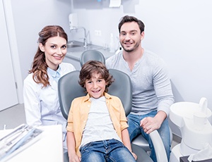 Family visiting dentist’s office